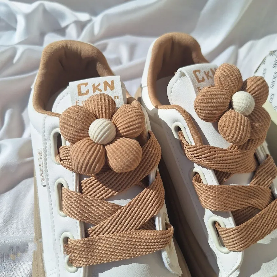 ??کتونی طرح گل جذاااب?