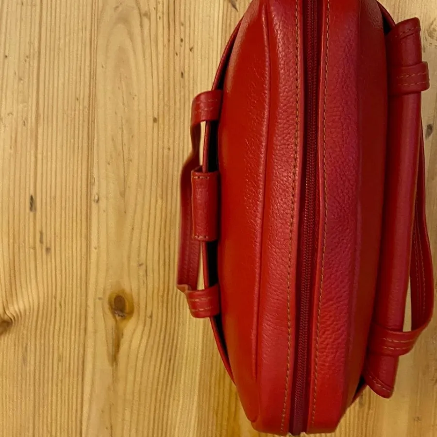 کیف زنانه چرم رنگ قرمز
