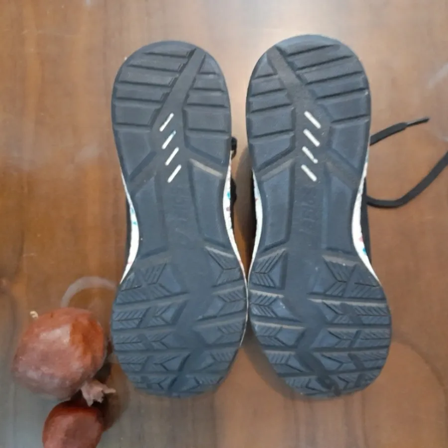 برند ASICS سایز 39 و 40