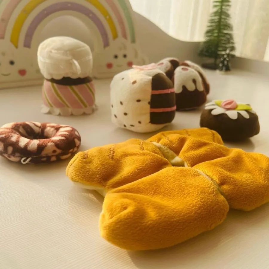 دکوری های پارچه ای