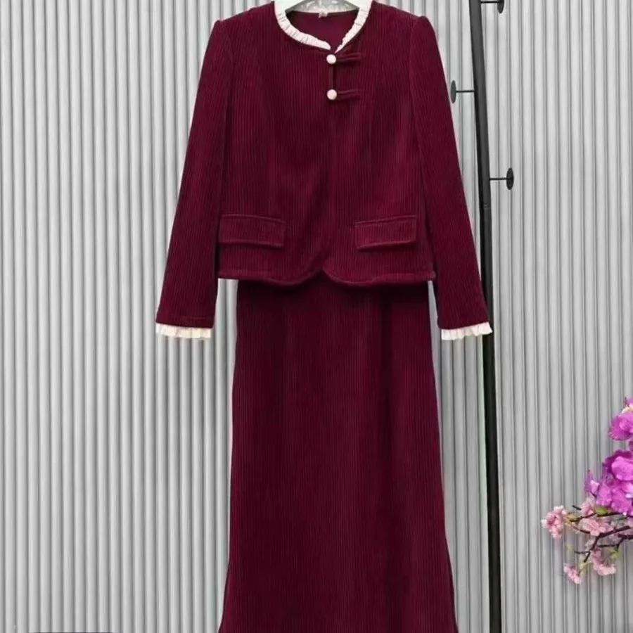 کت ودامن جنس مخمل شیک