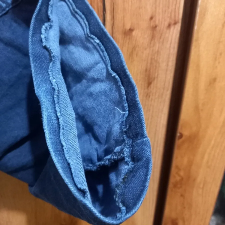 شلوار لی زیاد ضخیم نیست