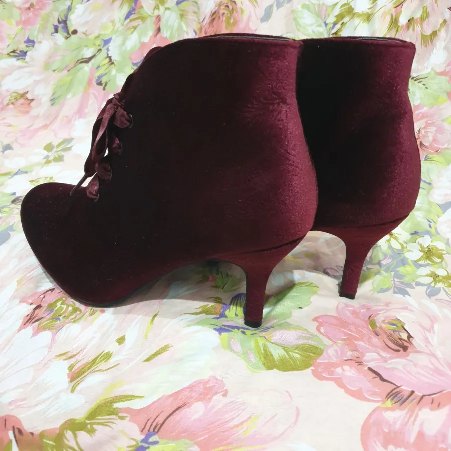 نیم بوت مخمل خارجی