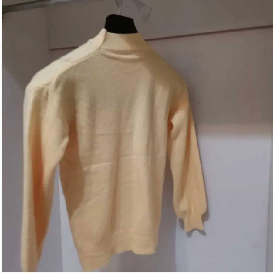 بافت زرد کره ای گیلاس دار