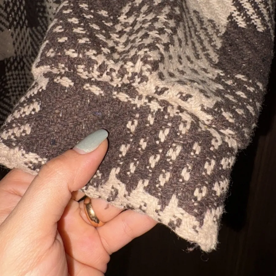 شکت پشمی جلو بسته