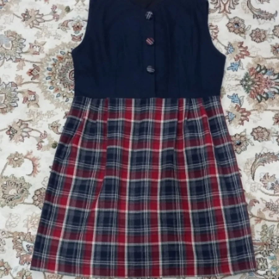 سارافن دامنی