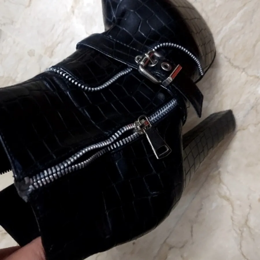 نیم بوت سایز38