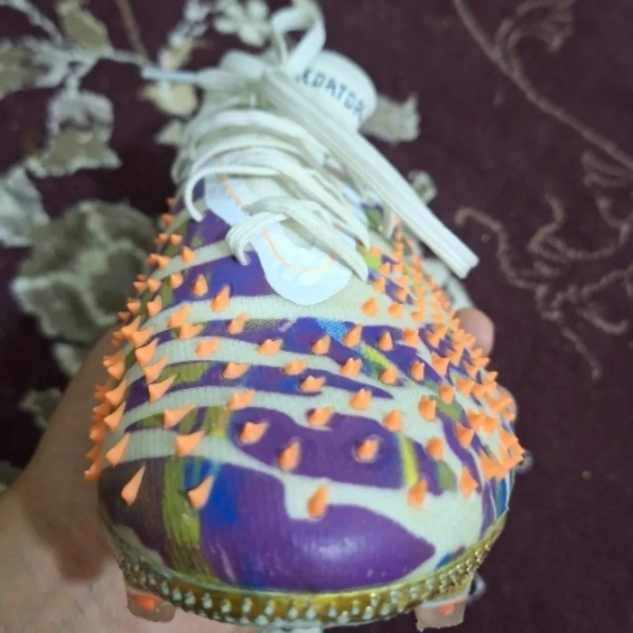 کفش چمن مارک ادیداس