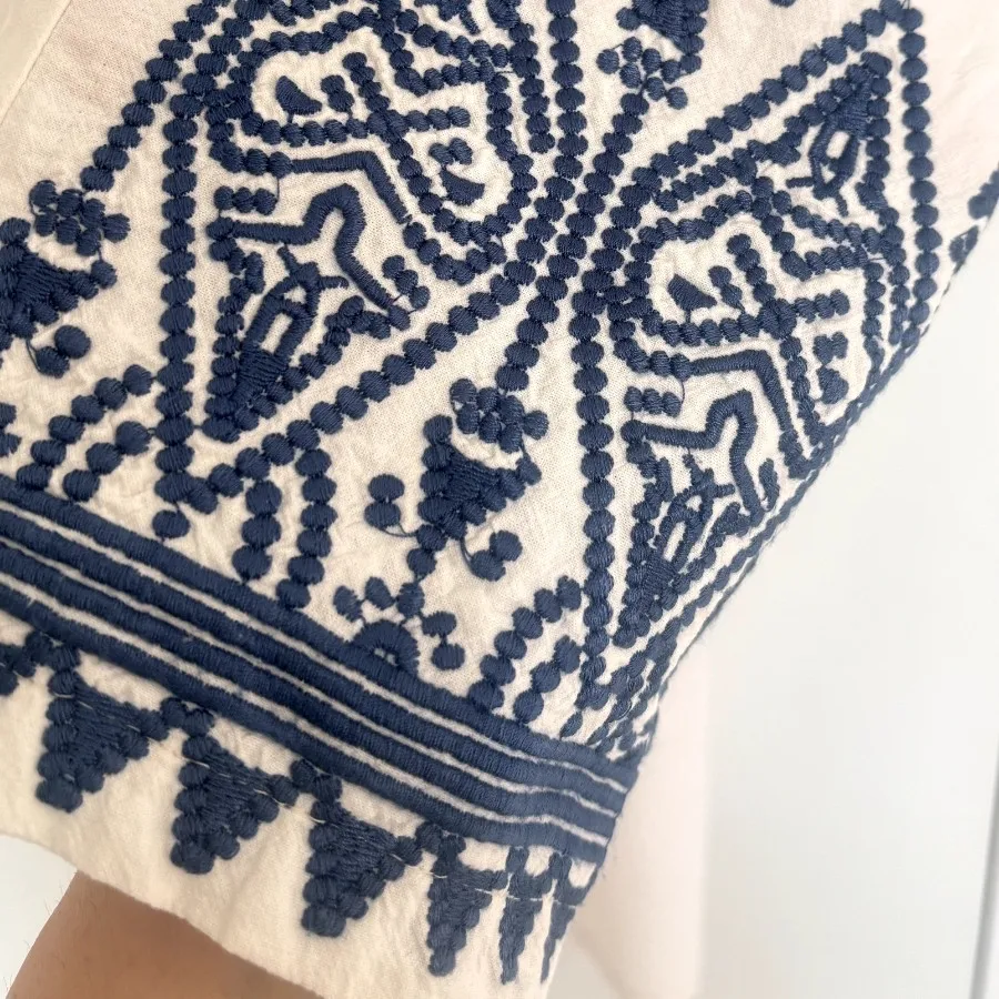 شومیز گلدوزی شده