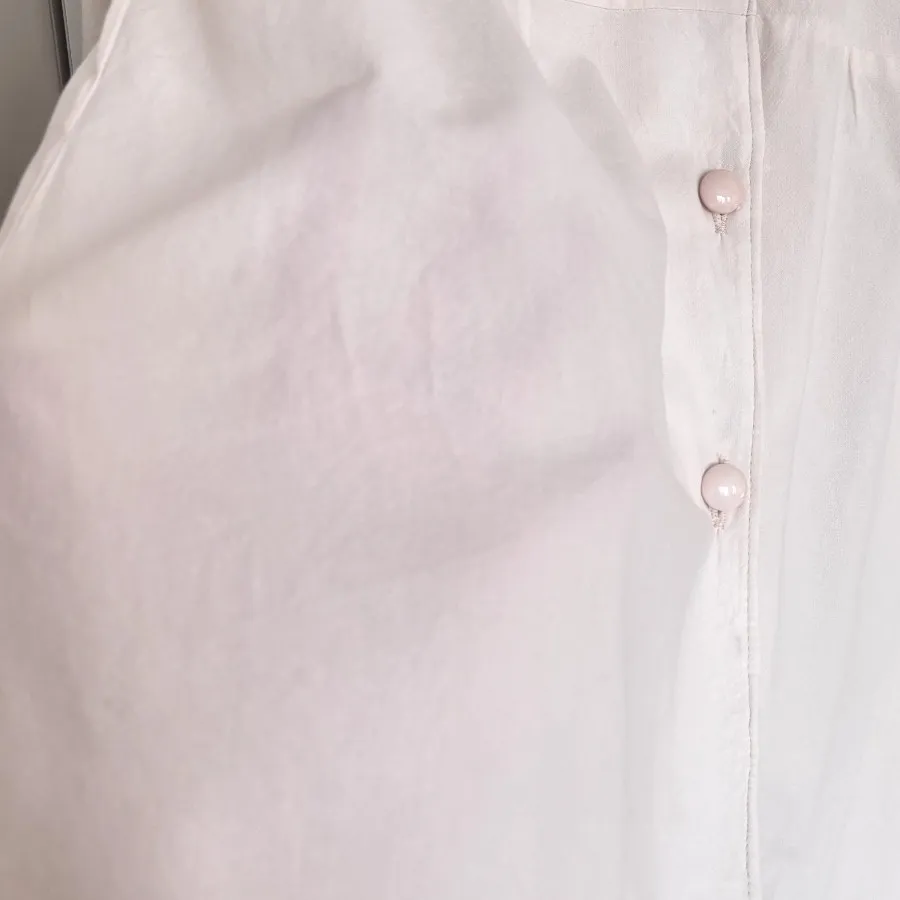 شومیز گلدوزی شده