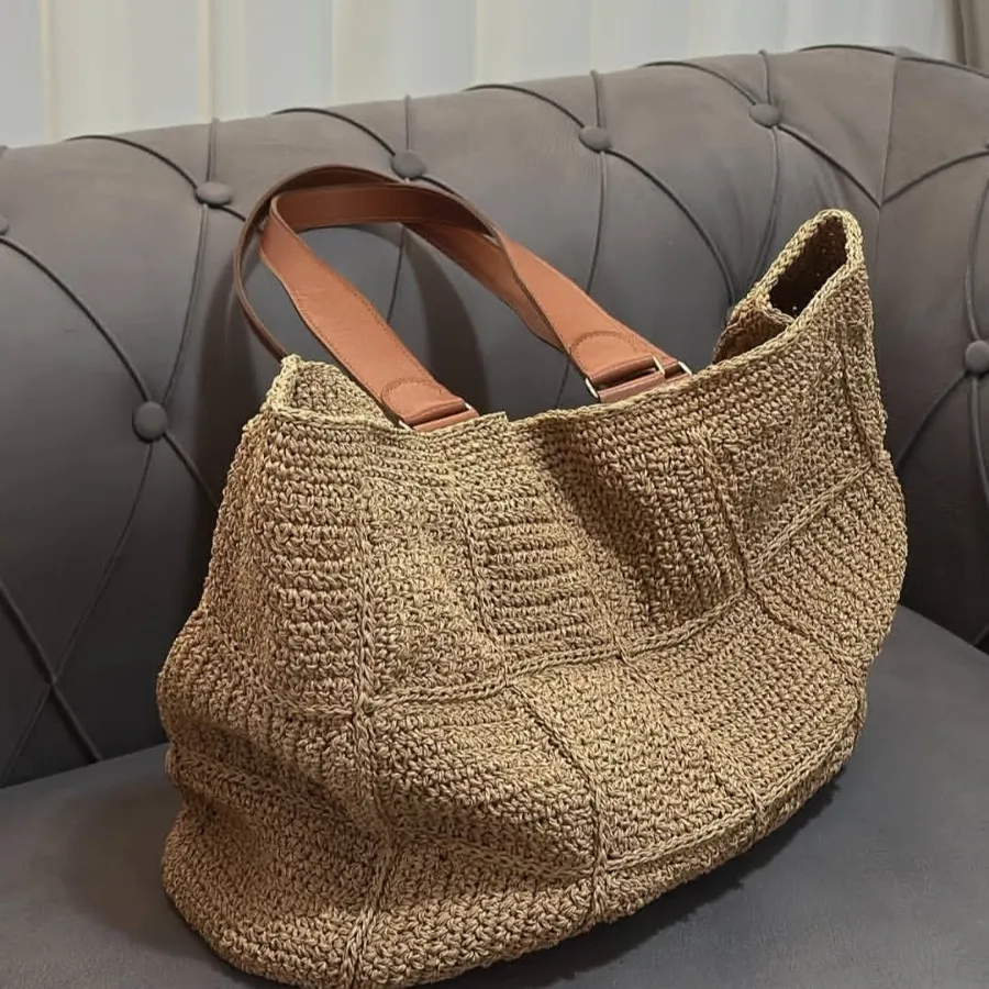 کیف رافیا بزرگ و جادار