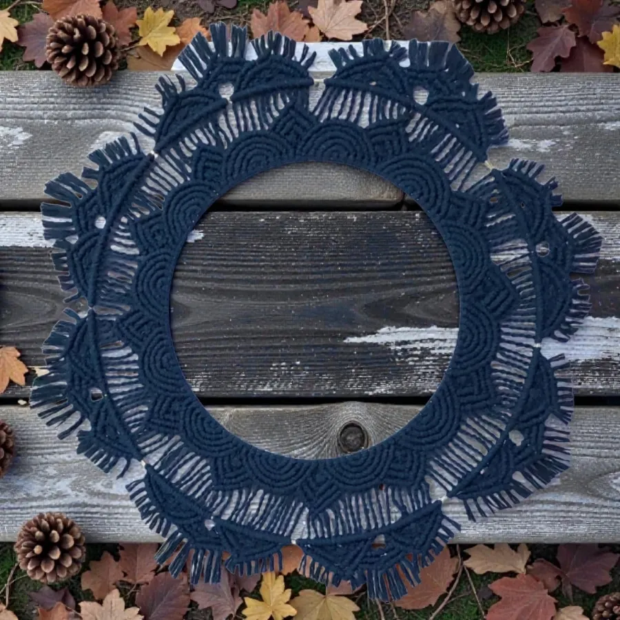 قاب عکس مکرومه