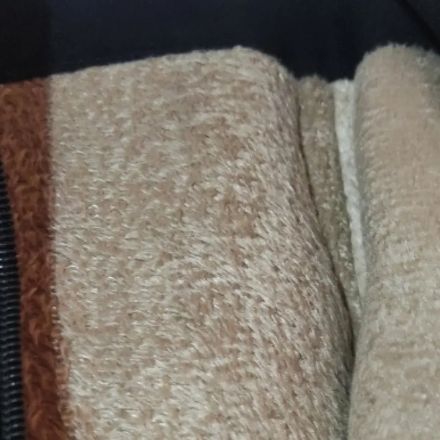 بوت بلند و لج دار چرم