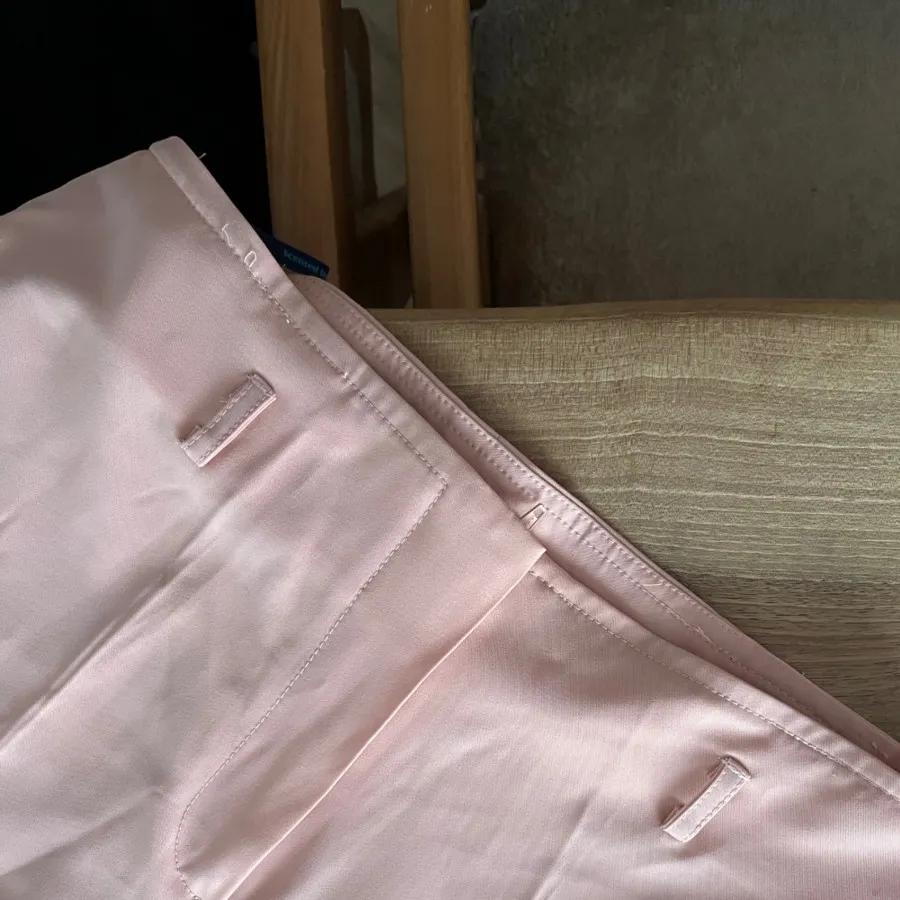 شلوار کرپ صورتی