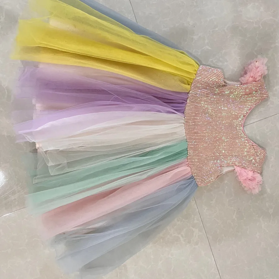 پیراهن دخترانه