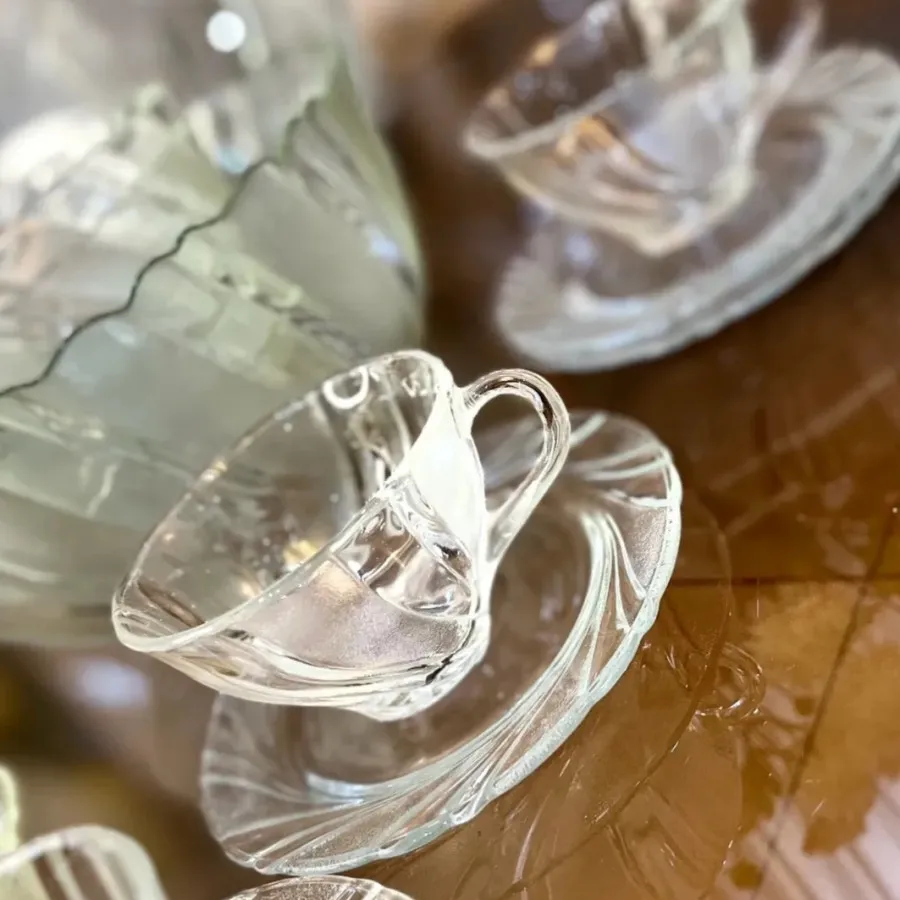 سرویس کامل غذاخوری