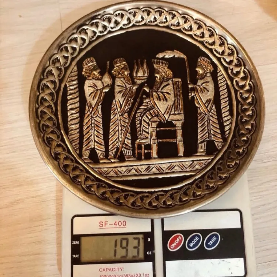 دیوار کوب مسی