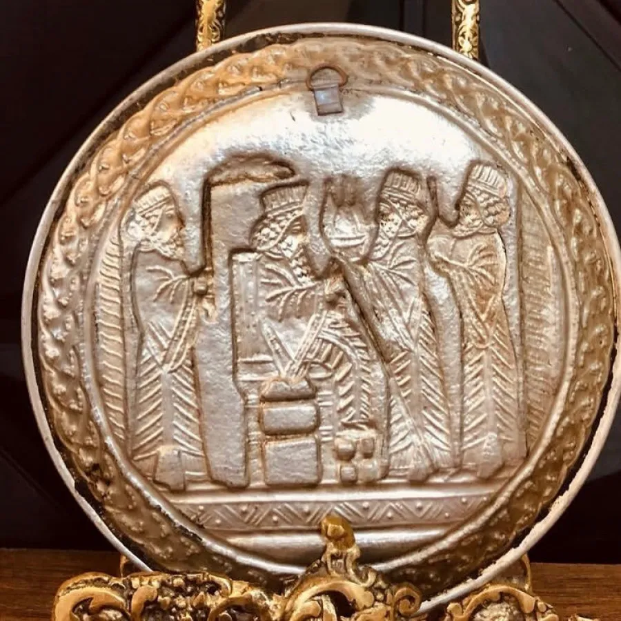 دیوار کوب مسی