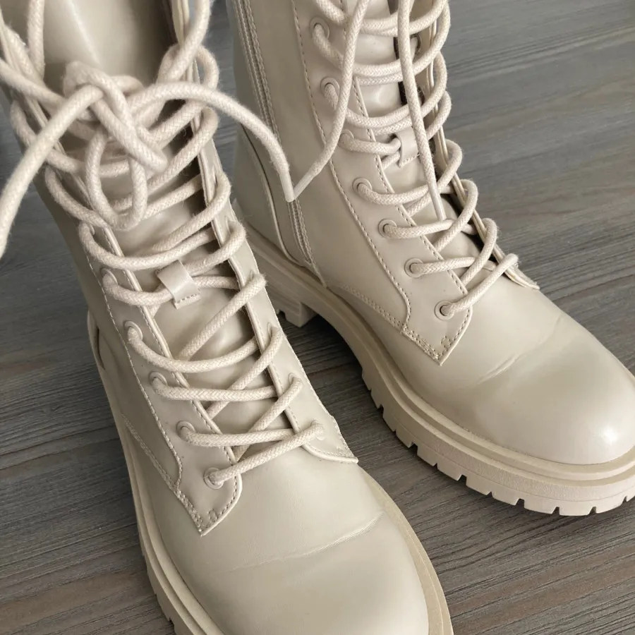 بوت اورجینال پول اند بیر