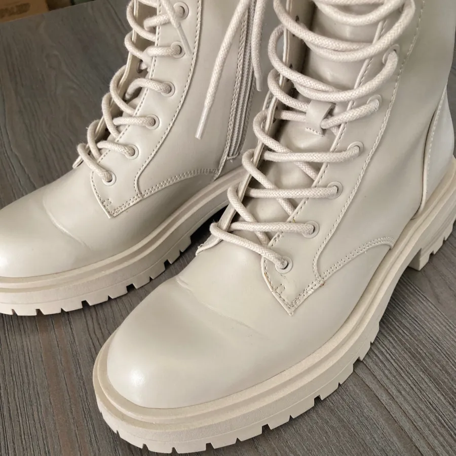 بوت اورجینال پول اند بیر