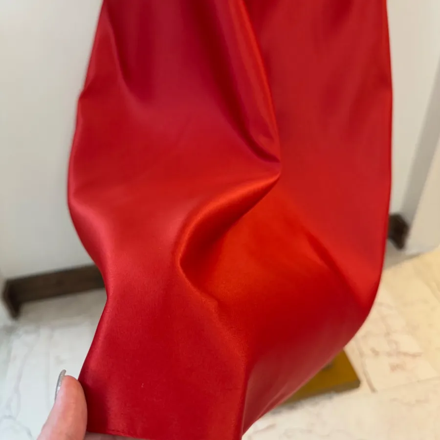 دامن ساتن امریکایی