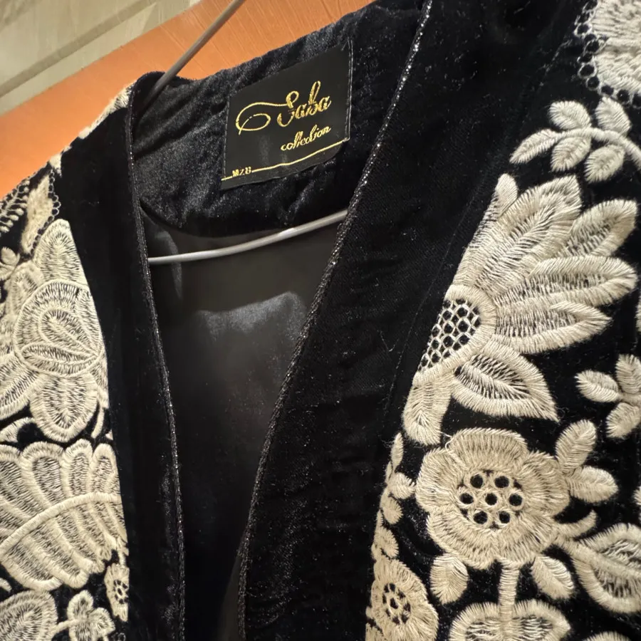 کت مخمل مجلسی