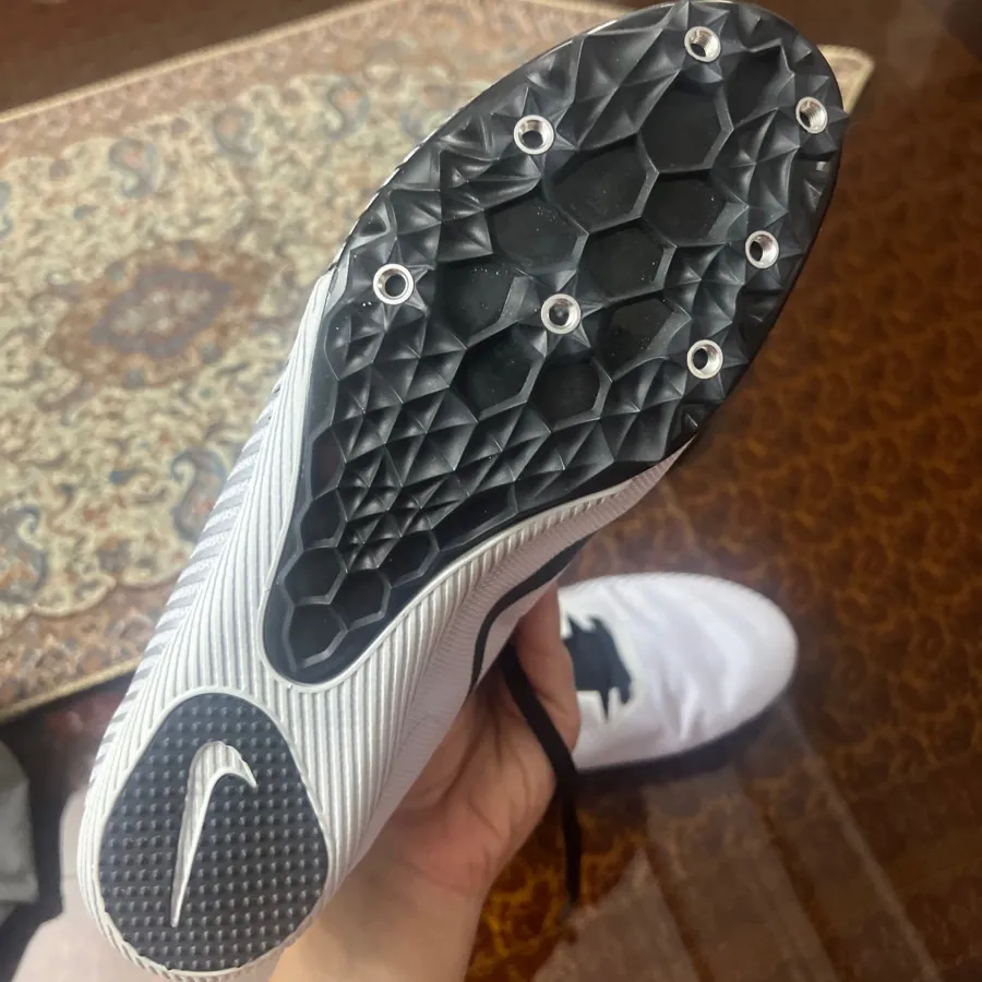 کفش میخی نایک