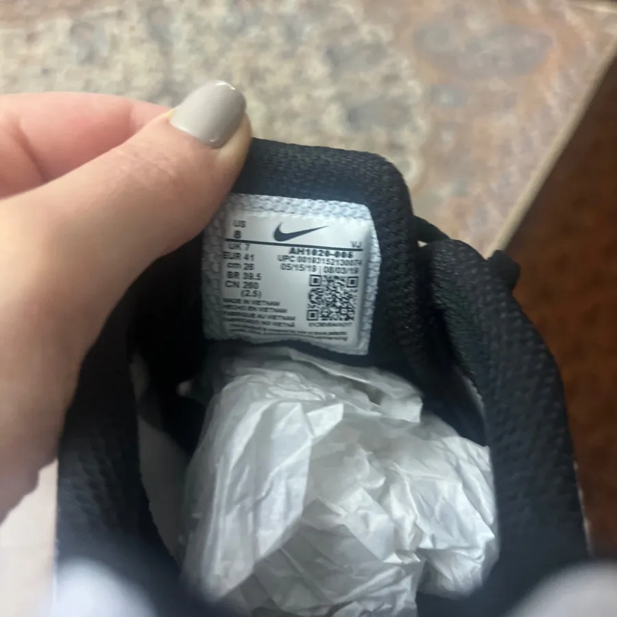 کفش میخی نایک