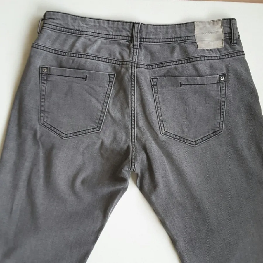 شلوار جین زارا M