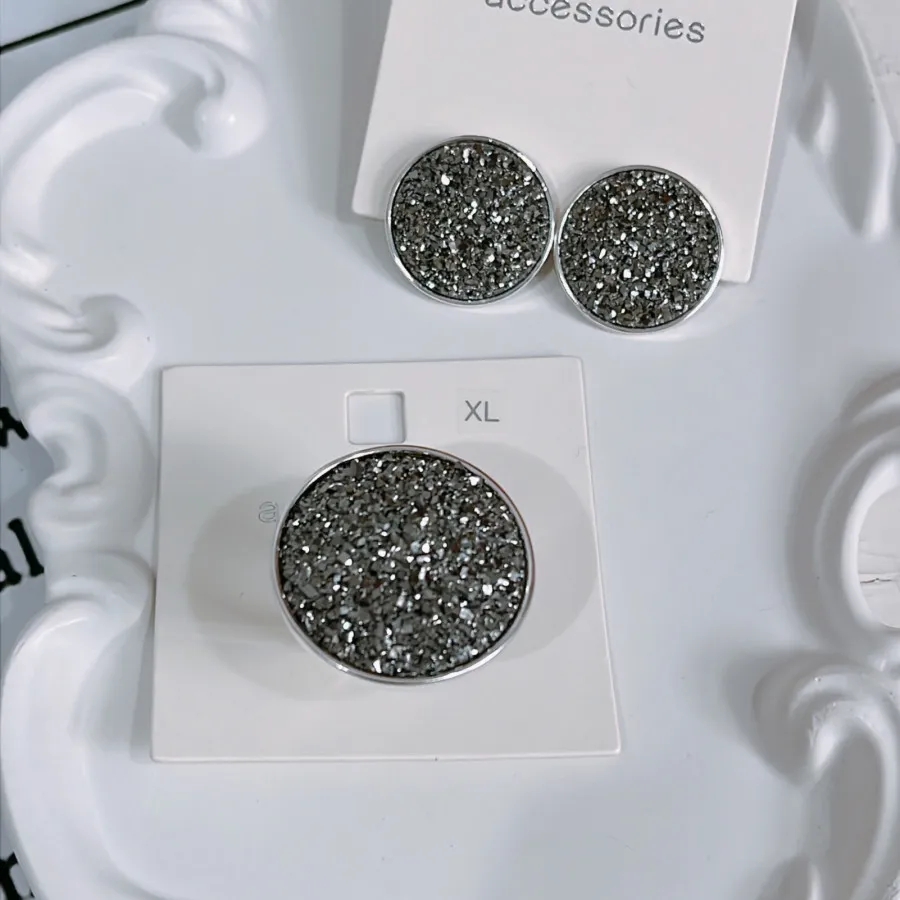 ست گوشواره و انگشتر