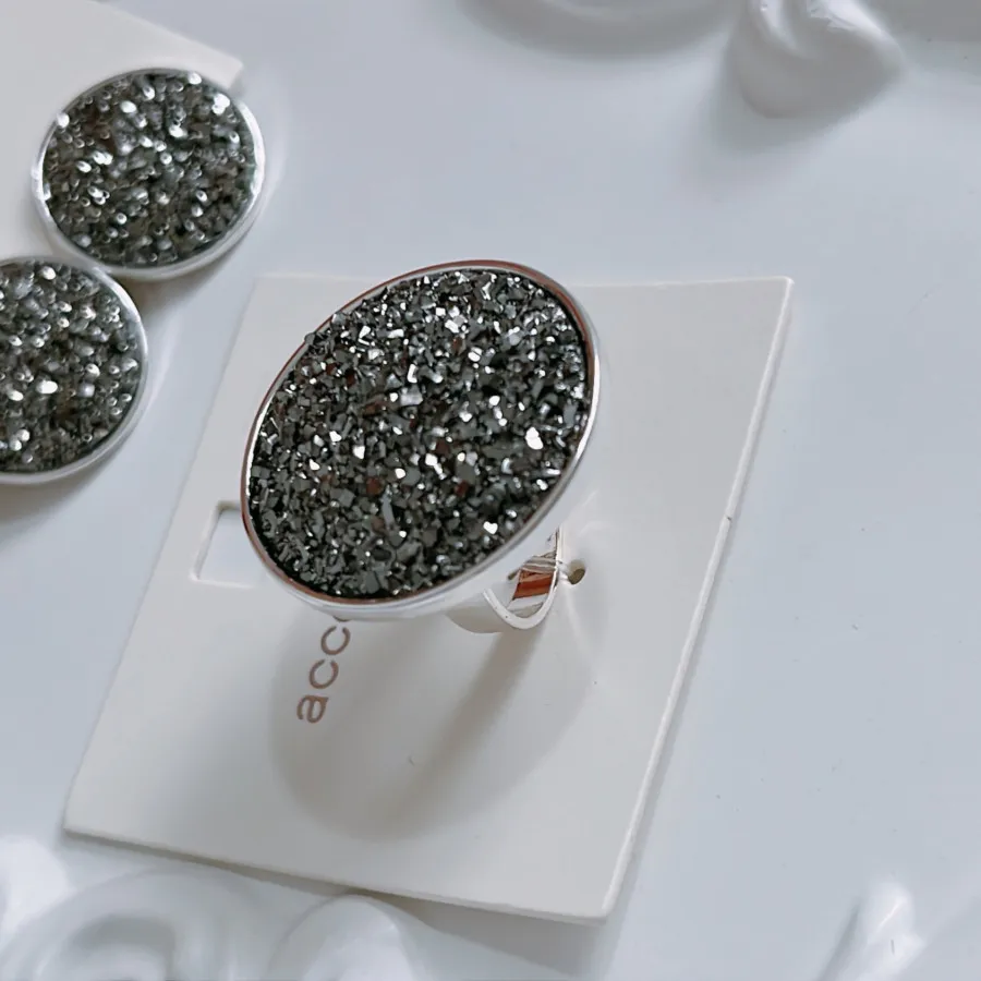 ست گوشواره و انگشتر