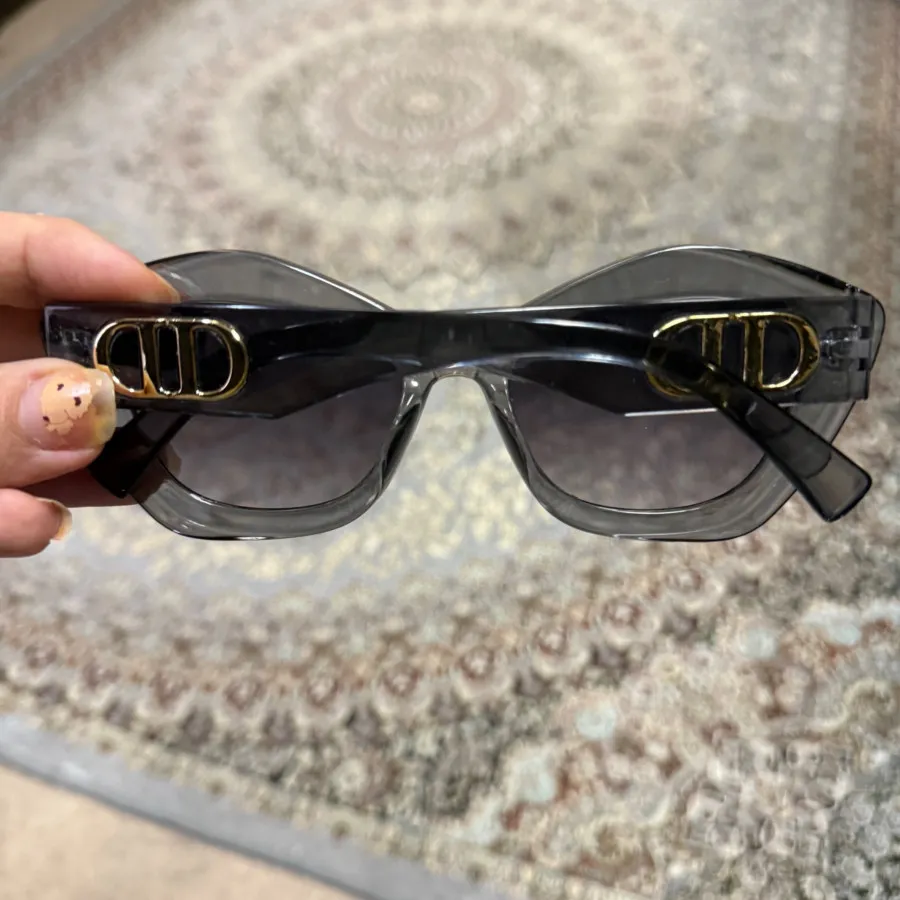 عینک آفتابی