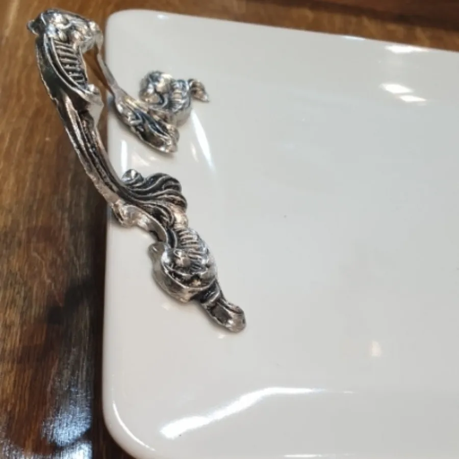 شیرینی خوری