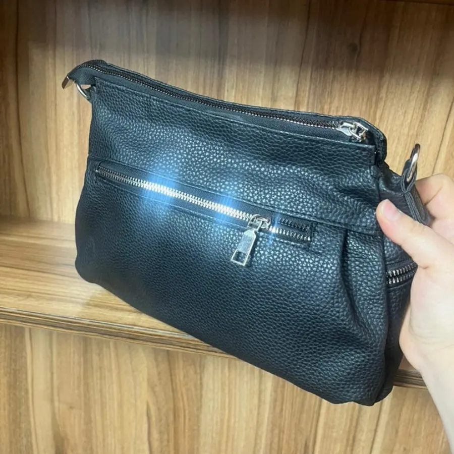 کیف جادار کاملا سالم