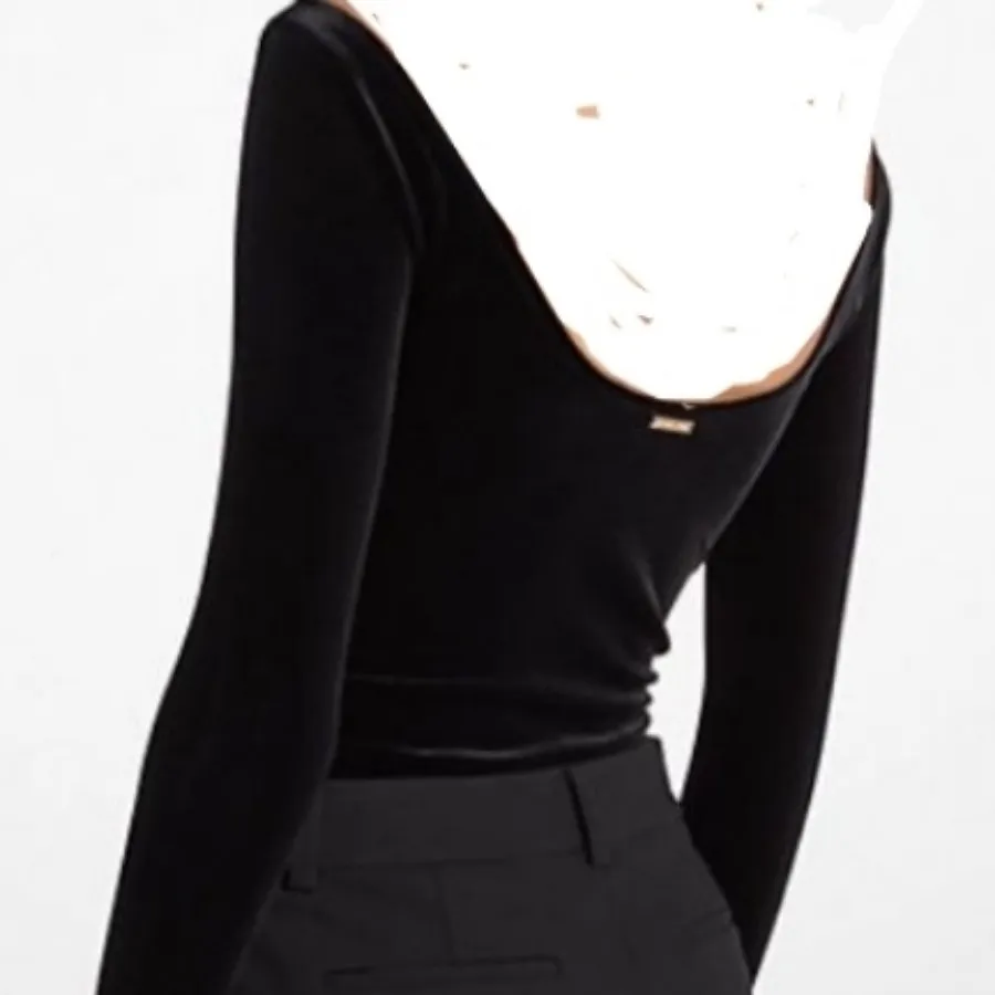 بلوز کراپ مخمل خارجی