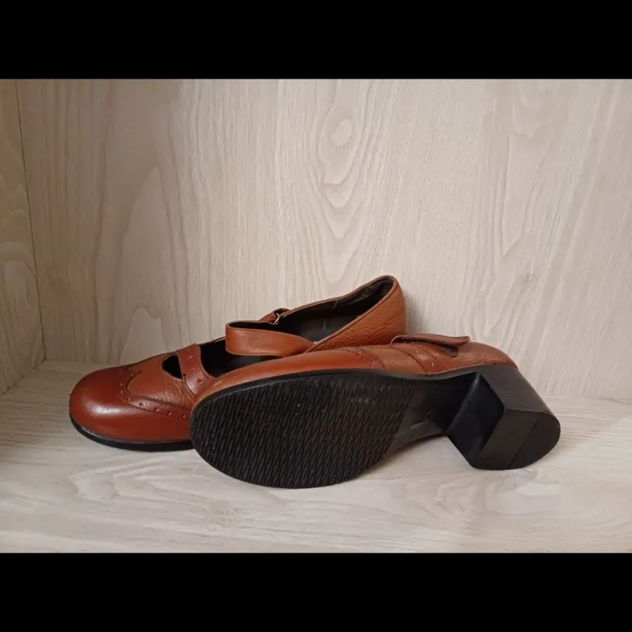 کفش چرم در حد نونونو