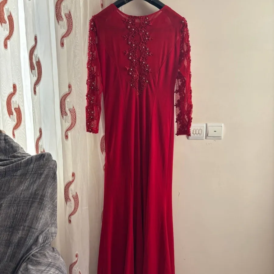 لباس مجلسی شب رنگ قرمز