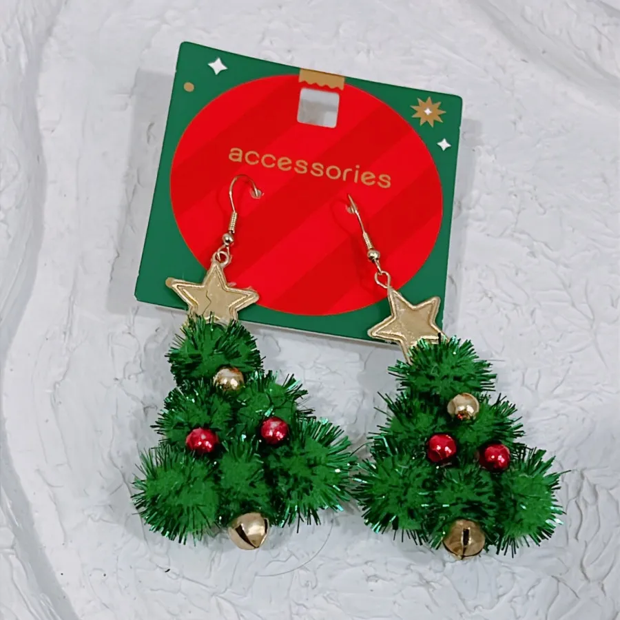 گوشواره کاج