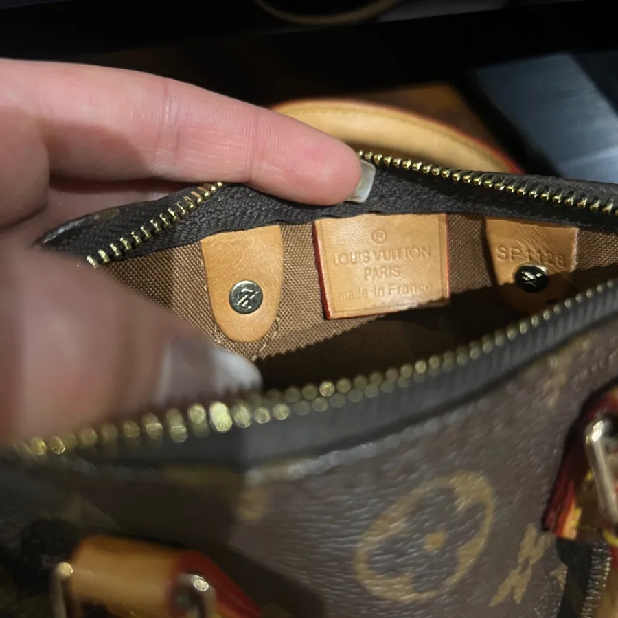 کیف لویی وتان