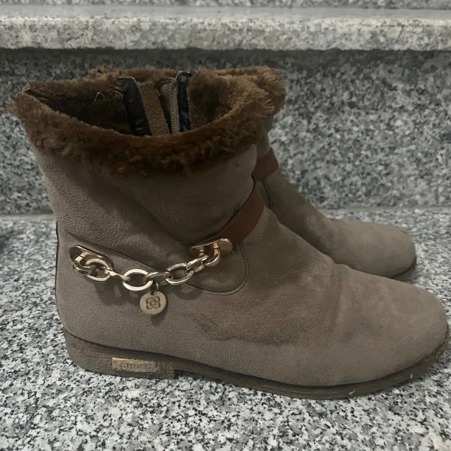 نیم بوت پشم برند خارجی