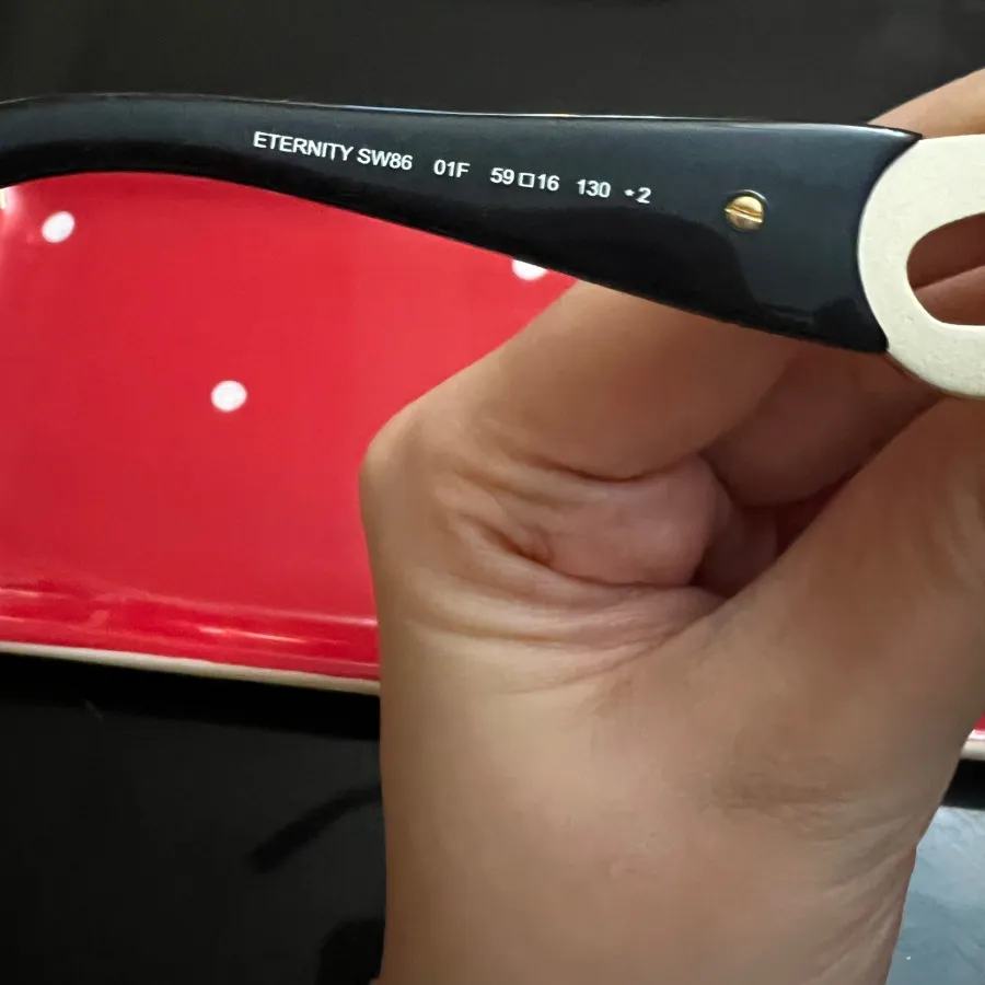 عینک آفتابی