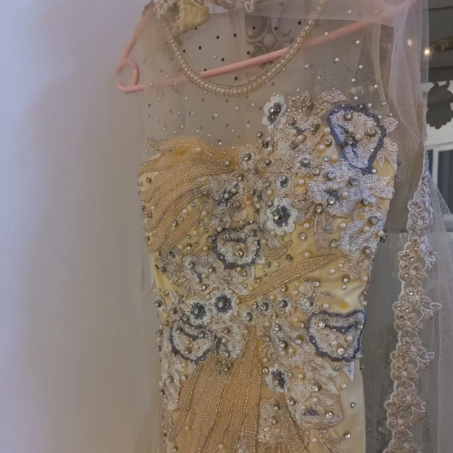 لباس مجلسی نباتی در حد نو