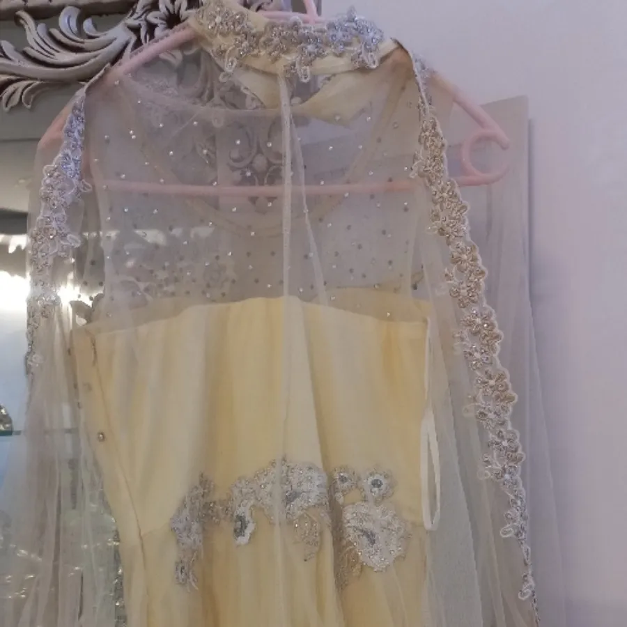 لباس مجلسی نباتی در حد نو