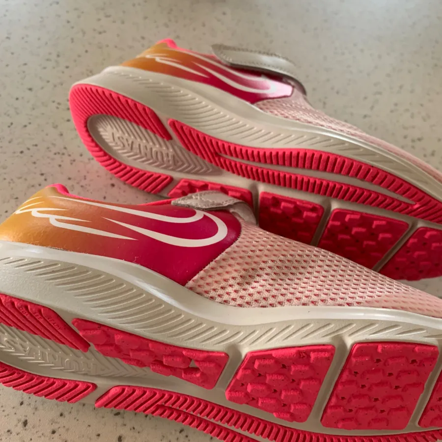 کتانی دخترانه