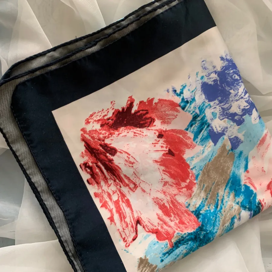 روسری های ابریشم وساتن