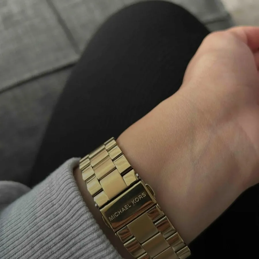 ساعت مایکل کورس