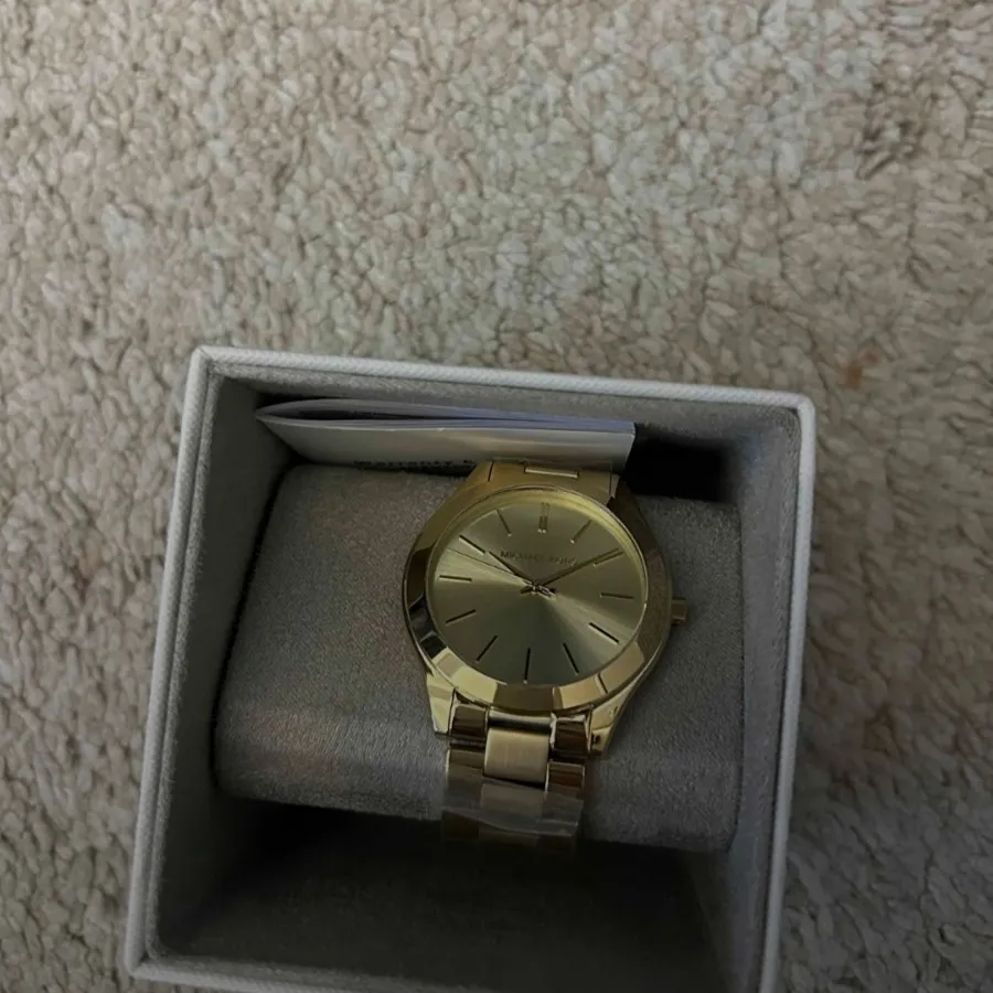 ساعت مایکل کورس