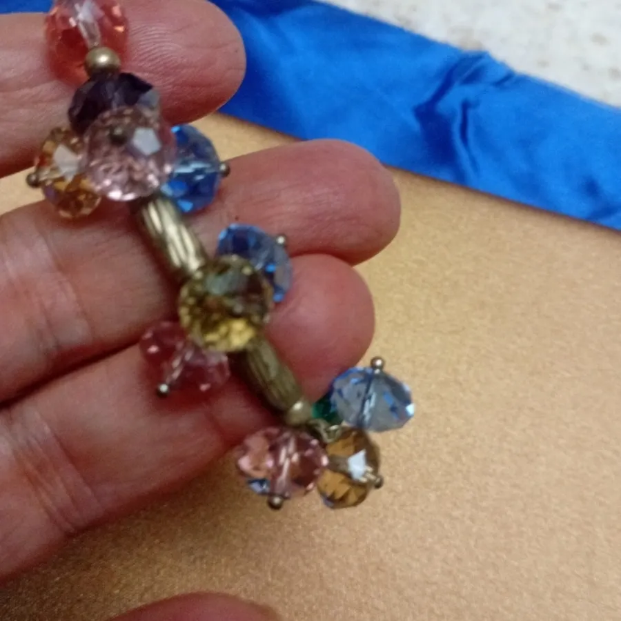 دستبند  با سنگ های رنگی