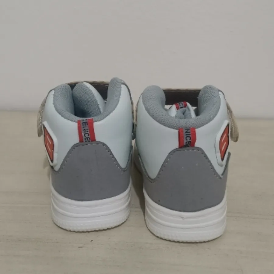 کتونی بچگانه