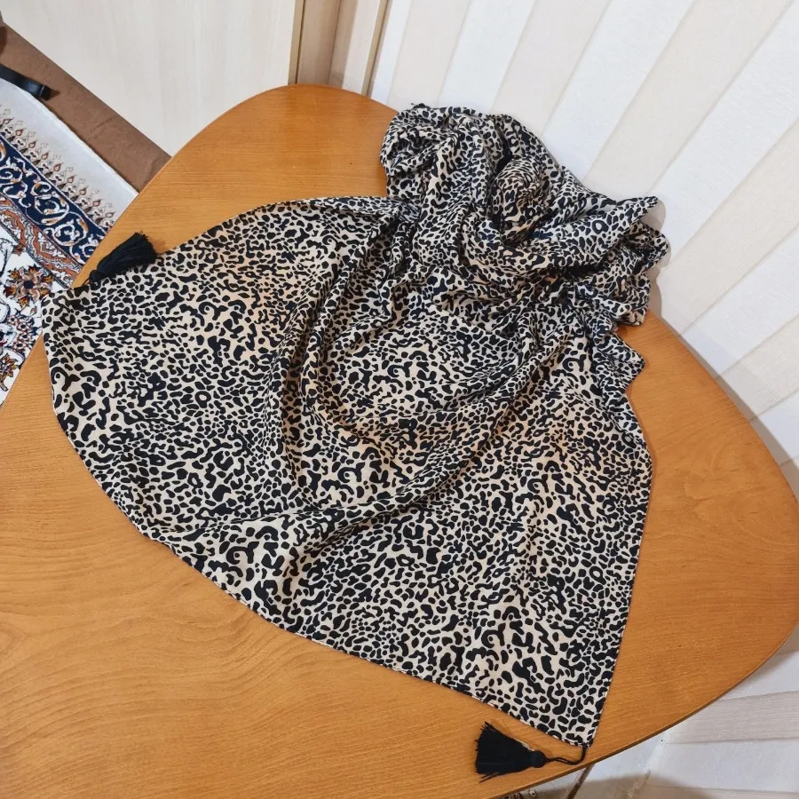 شال پلنگی نخی